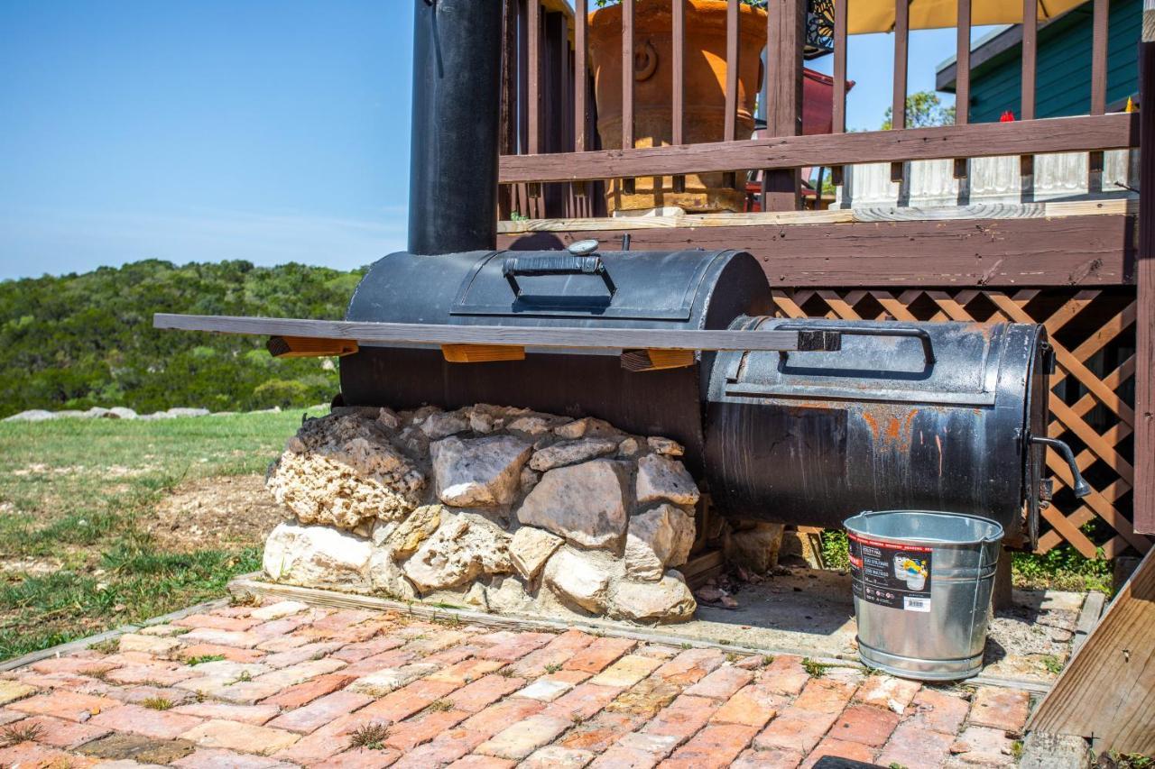 Antler Run Ranch Cabin Pipe Creek Exterior photo